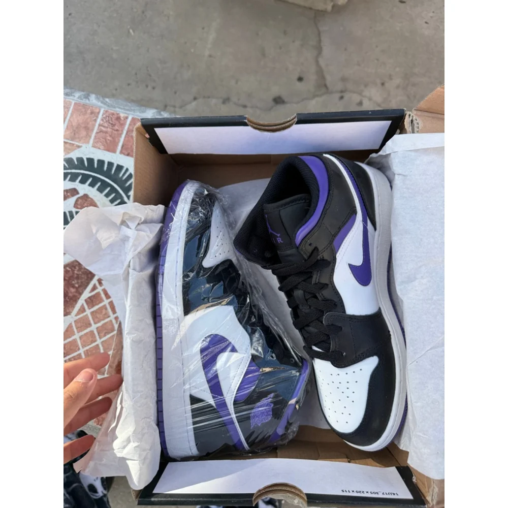 Nike Air Jordan 1 mid iris purple 554725-095 8w or 6.5 kids